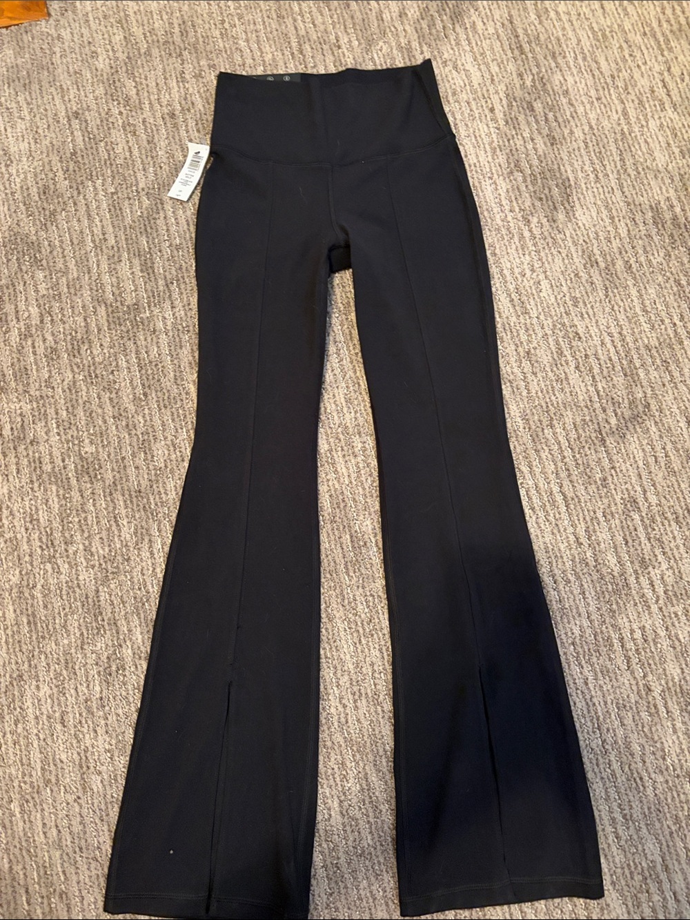 NWT Aritzia atmosphere split flare leggings